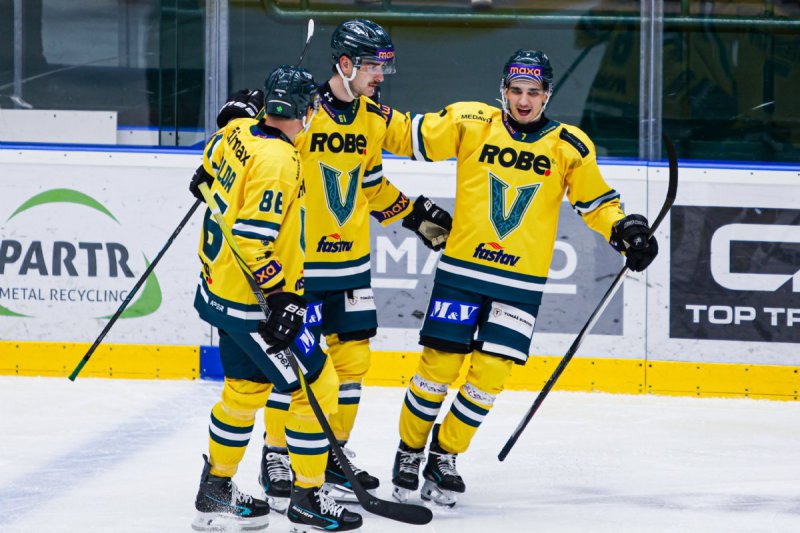Vala�i pokra�uj� na v�t�zn� vln�, zdolali i Litom��ice 