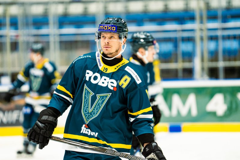 VIDEO: Budeme makat d�l, nejlep�� mus�me b�t v b�eznu a dubnu, v� Pavel Klh�fek 