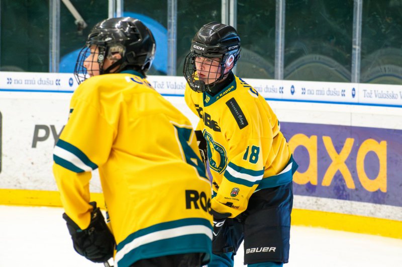 U16: V�hra n�m pomohla, ve Zl�n� n�m chyb�la odvaha s pukem, ��k� Sentiv�n