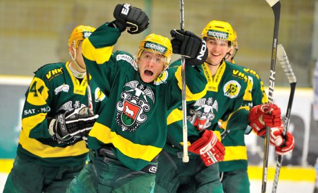 Ice Breakers: Lov se vydail, bob tvrz dobyta!