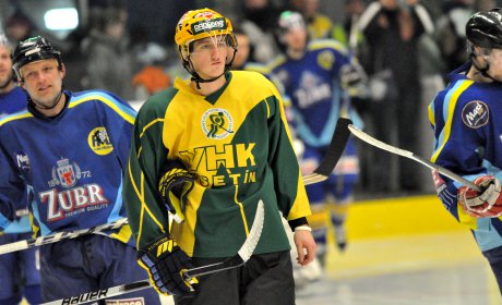 Pes nadjn zatek Vsetn padl, Perov se ujal veden v srii