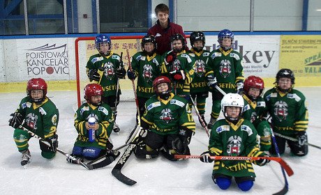 VIDEO: VHK zve dti a rodie na trninky ppravky