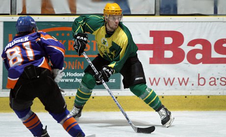 Vsetn proti Perovu znovu neudrel nskok