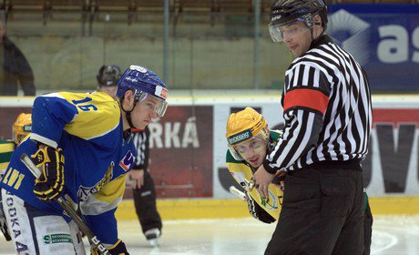 Junioi kouzeln obrtili zpas s stm