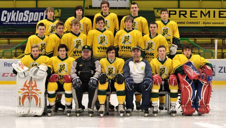 Star dorost odjd z Prahy s debaklem a v play-off jej ek Tinec