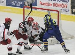 Sobotn hokejov odpoledne: Pijte na legendy i na derby!