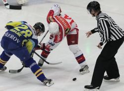 Po ostudnm vkonu jedou Zubi z Poruby s przdnou