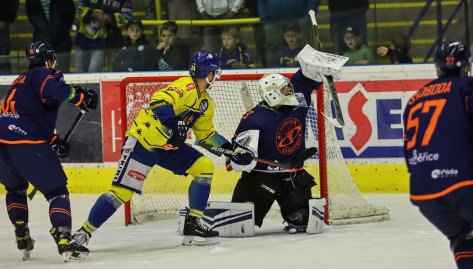 Zub�i cht�j� ukon�it s�rii por�ek. Ve st�edu zam��� na led �tvrt�ch Litom��ic