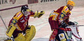 Rostisla Malena při defenzivní práci. - Rostislav Malena Dukla Jihlava Pardubice