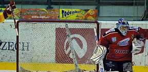 Puk v Štěpánkově síti. - Dukla Jihlava Sareza Ostrava