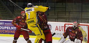 Dál ani krok. - Dukla