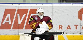 Jiří Novák se rozcvičuje - dorost Chomutov