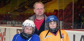 Souboj o postup do semifinále zvládli lépe hráči Warrioru Brno. Nejlepšími hráči souboje Brna s Jihlavou byli vyhlášeni Karel Dufek a Zuzana Martinů (JIH). - Turnaj o Pohár hejtmana Kraje Vysočina