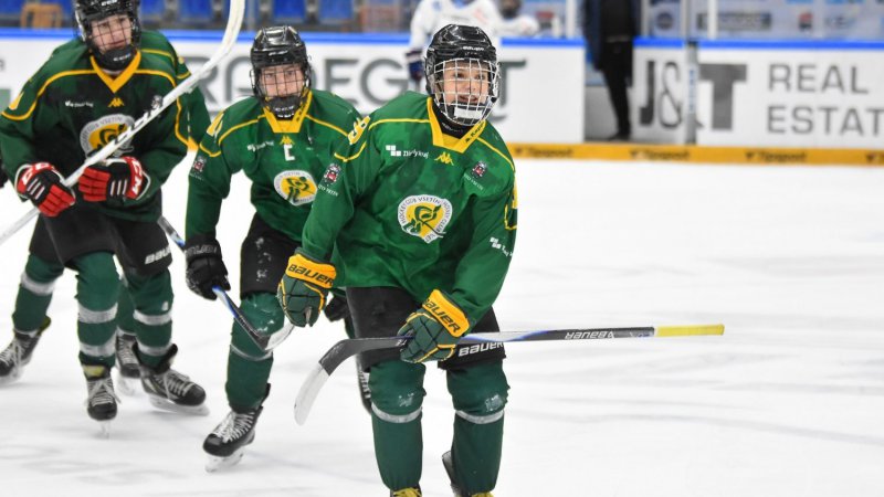 Vborn! 9. tda si podmanila utkn v Perov, Hradil skroval tyikrt