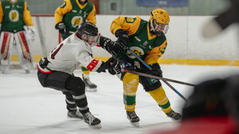 Junioi padli na led Techniky, sklonit se museli v samostatnch njezdech