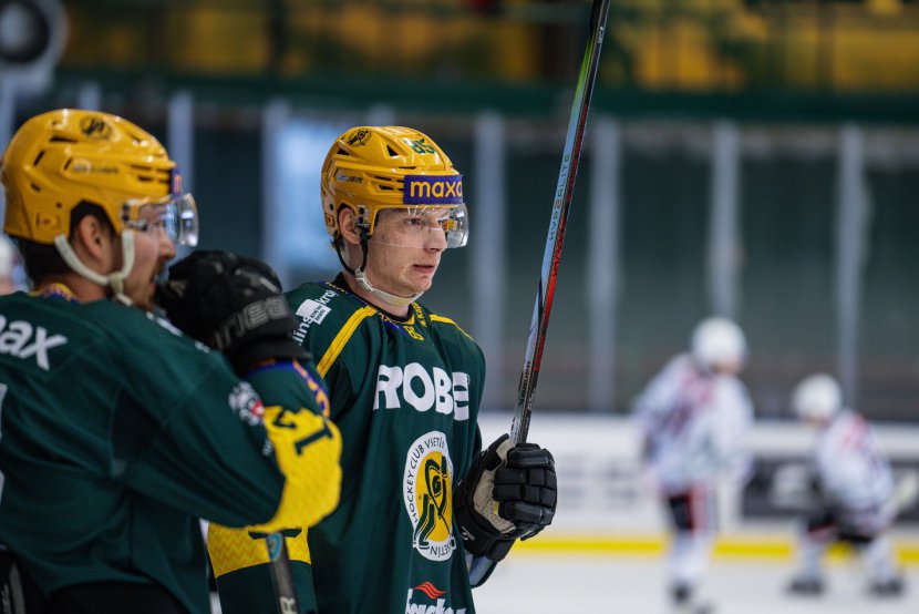 Cenn zkuenost! Za extraligov Pardubice nastoup Erik Pospil 
