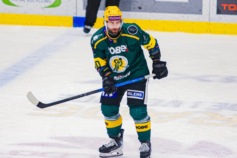 VIDEO: Cht�li jsme m�t dobr� vstup a z�pas vz�t jako gener�lku na play-off, ��k� Martin Nov�k 