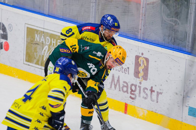 Ani na podruh to v Perov nevylo, Valai Zubrm tsn podlehli 