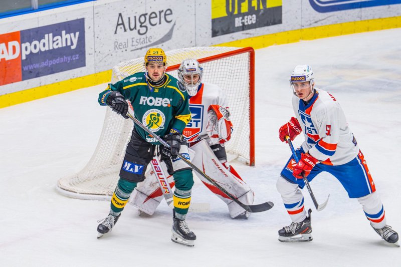 Dal poveden obrat, Vsetn udolal Teb v njezdech 