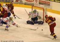 Střela v podání Tomáše Ficence. - Dukla Jihlava Třebíč Tomáš Ficenc