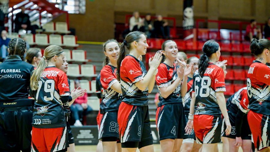 Extraligov debut: Chomutovsk florbalistky vyzvou siln Florbal Chodov