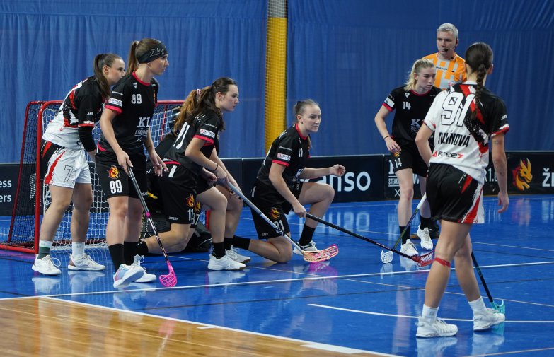 ekn na body stle trv. Florbalistky Chomutova neusply proti idenicm