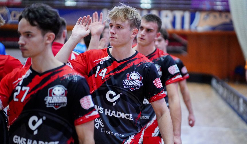 Svten zpas bez radosti: Bulldogs Brno byli nad sly florbalist Chomutova