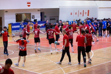 Mlad�� dorostenci proti Nov�mu Vesel� (26.kolo)