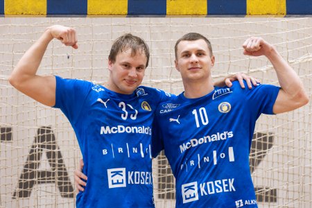 O 5.m�sto: SKKP Handball Brno vs. TJ Sokol Nov� Vesel�