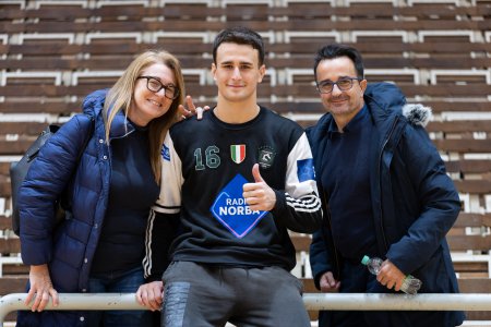 1.z�pas 2.kola: Pallamano Conversano vs. Handball Brno