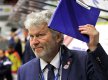 V sou�asn� dob� vedouc� A t�mu Motoru Ladislav Gula p�esn� p�ed 38 lety vychytal proti tehdej��mu Gottwaldovu sv� prvn� �ist� konto v nejvy��� hokejov� sout�i. Stadion mu po p�ipom�nce tohoto v�ro�� aplaudoval.
