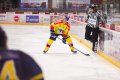Pavel P�cha s pukem na modr�