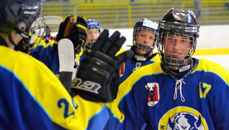 Dorost ped pauzou deklasoval Olomouc, na jejm stadionu nastlel osm branek