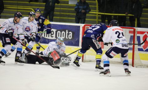 Dleit vhra! Zubi dky skvlmu Petrskovi pemohli nabuzen Bentky