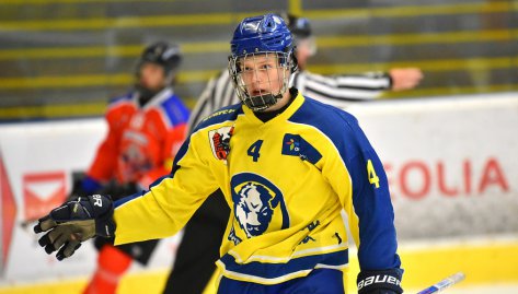 Dorost slav druh vtzstv v sezon. Po pestelce a njezdech pokoil Tinec