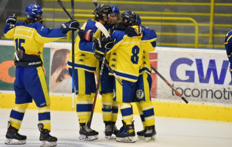 Vhra na vod! Dorostenci v prvnm kole pekvapili Kometu, rozhodl gl Macka