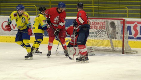 Napotet u to doma juniorm vylo, Opava si z MEO Arny odvezla pltucet branek