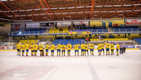 Skvl prce! Junioi deklasovali Psek a slav rychl postup do semifinle