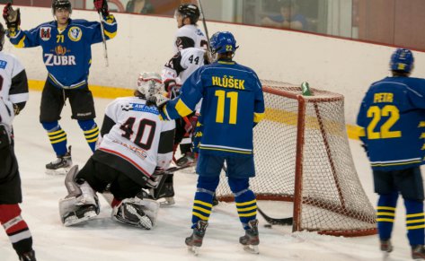 Junioi vstoupili do ligy fotbalovou vhrou, v Porub rozhodla trefa Jana Fencla