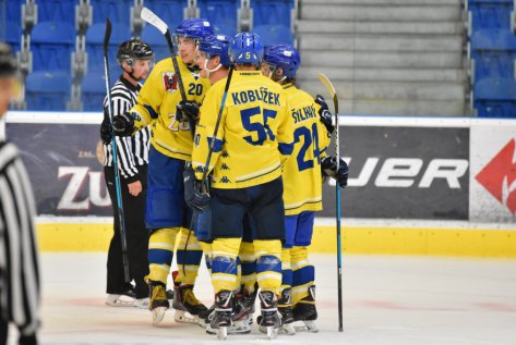 Junioi zapsali tet vtzstv, dramatick zpas na Technice rozhodli v prodlouen