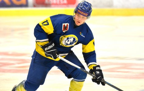 Junioi poprv za ti body, vhru nad Chrudim dil hattrickem Tobi Kuchta