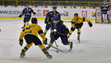 Vstup do bare se juniorm nepodail, v Litvnov vyli Zubi stelecky naprzdno