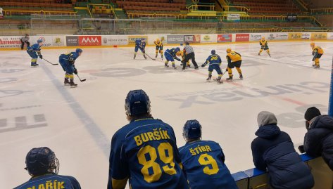 Juniorka uspla na pd Vsetna, soupei dovolila skrovat a v samotnm zvru