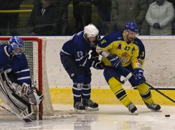 Pot�et� za sebou venku, o dal�� body si t�m Zubr� zahraje na led� Nov�ho Ji��na