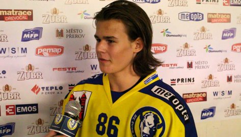 Hodn nm pomohli obrnci, kte asto stleli, komentoval vhru David imansk