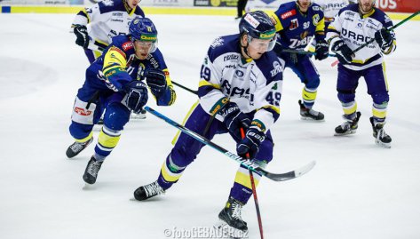 Stejn vsledek jako zkraje sezony: Zubi dvouglov nskok umperku nedothli 