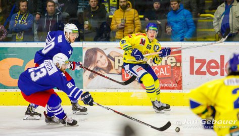 Zubi zlomili kletbu tebskho stadionu! Dom si odvezli vhru v prodlouen