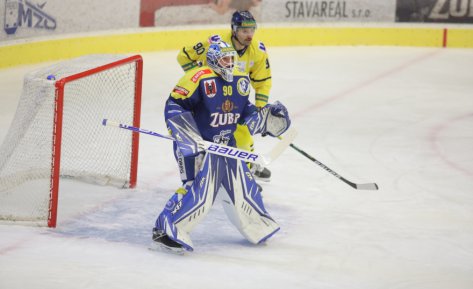 Brank Kacetl vychytal vechny steck stelce a Zubi doma pemohli Slovan