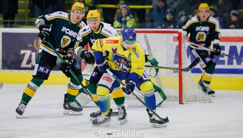 Duel slo tyi: Perov chce odvrtit i druh mebol Vsetna. Vynut si Zubi pt zpas?